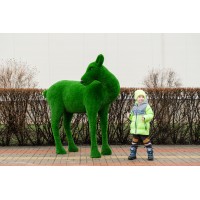 Топиари олень, самочка Нелли - газон Eco