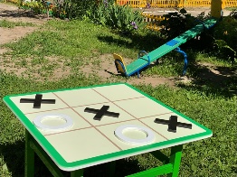 Стол развивающий игровой "" Умные площадки Крестики и нолики